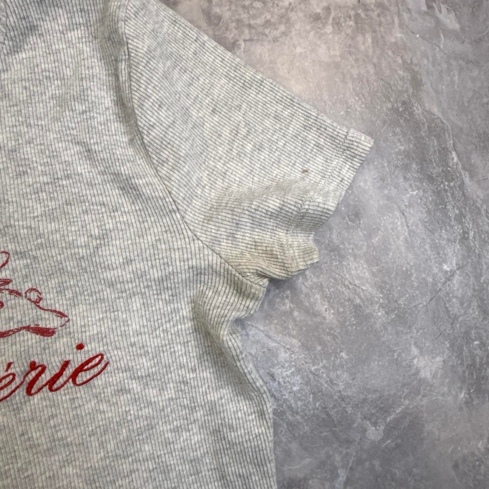 Y2K Hollister bunny graphic baby T size xs - Picture 8 of 8